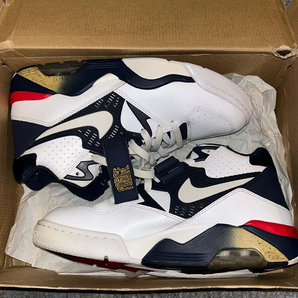 Men’s Air Force 180 - size 8